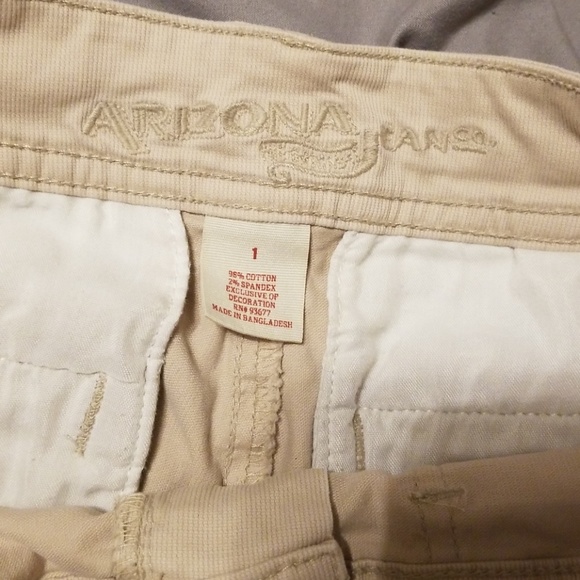 Tan shorts - Picture 4 of 4